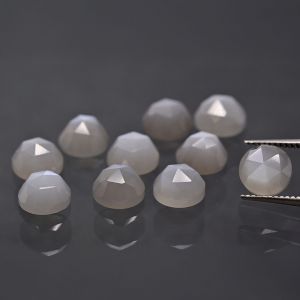 Rozeta - kamień księżycowy szary 6 MM