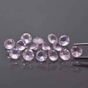 Okrągły kamień, stożek - kwarc różowy 4 MM