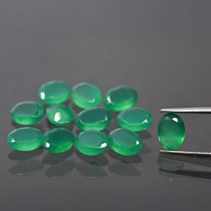 Owalny kamień, stożek - agat zielony 7x5 MM