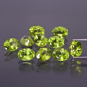 Owalny kamień, stożek - perydot 8x6 MM
